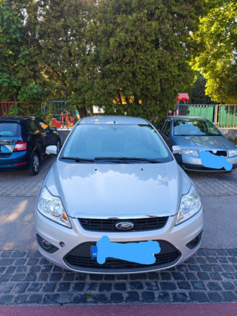 ford-focus-combi-2-big-0