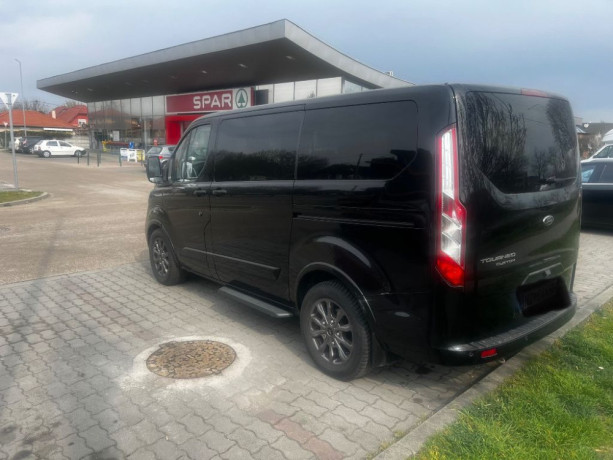 ford-tourneo-custom-h1l1-big-3