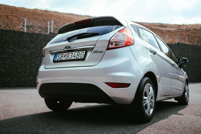 ford-fiesta-15-tdci-duratorq-titanium-x-55kw75hp-m5-big-0