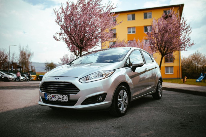 ford-fiesta-15-tdci-duratorq-titanium-x-55kw75hp-m5-big-1