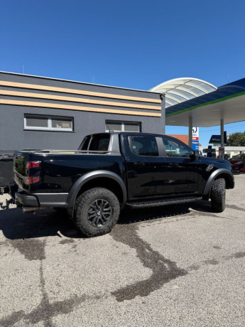 ford-ranger-raptor-30-v6-ecoboost-biturbo-2025-14-600-km-maximalna-vybava-big-0