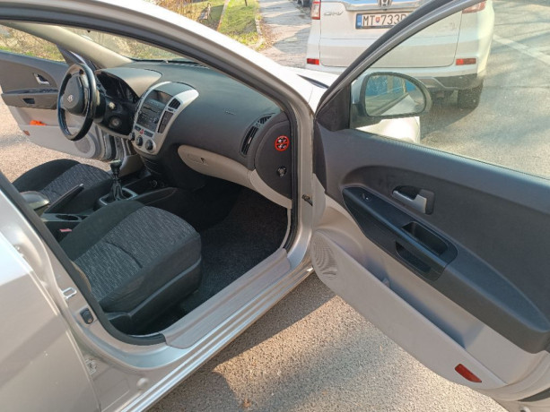 kia-ceed-14-benzin-manual-big-3