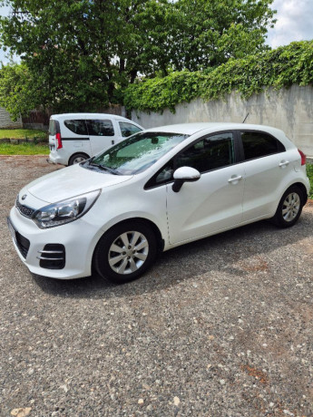 kia-rio-hatchback-2016-49-000-km-stk-a-ek-do-052028-big-0