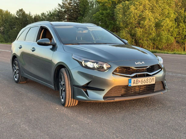 kia-ceed-sw-ceed-sw-15-t-gdi-gold-at-103kw140hp-a7-big-1