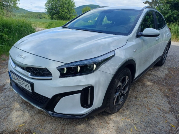 kia-xceed-15-t-gdi-118kw-7dct-big-1