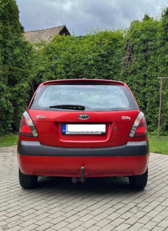 kia-rio-14-sporty-edition-71kw96hp-m5-big-3