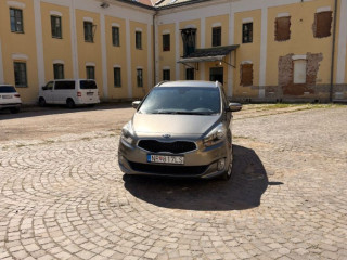 kia-carens-17-crdi-141k-gold-104kw141hp-m6