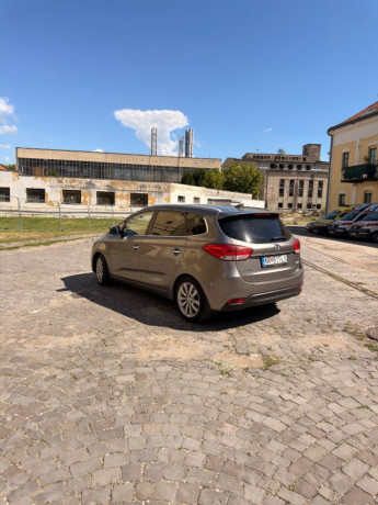 kia-carens-17-crdi-141k-gold-104kw141hp-m6-big-2