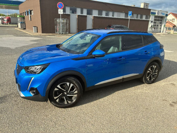 peugeot-2008-e-sez-prez-big-2