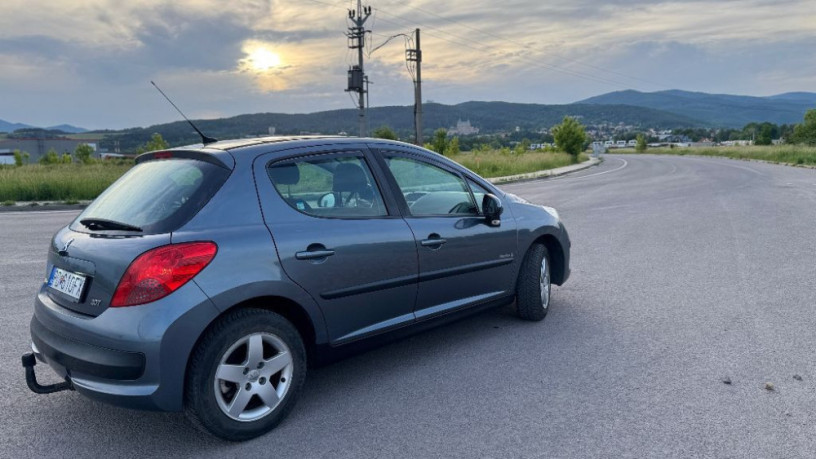 peugeot-207-16-hdi-66kw-big-3