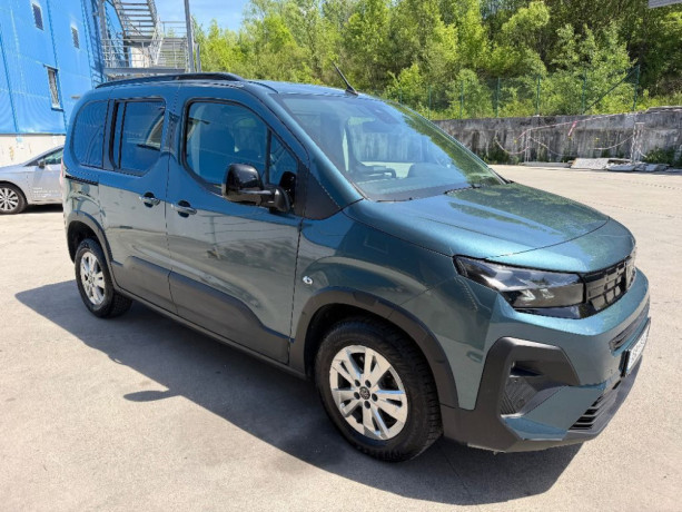 peugeot-rifter-enterprise-15-bluehdi-130-allure-96kw-big-3