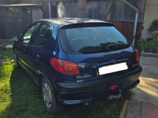 peugeot-206-14-hdi-rok-vyroby-2002-nova-stk-klima-manualna