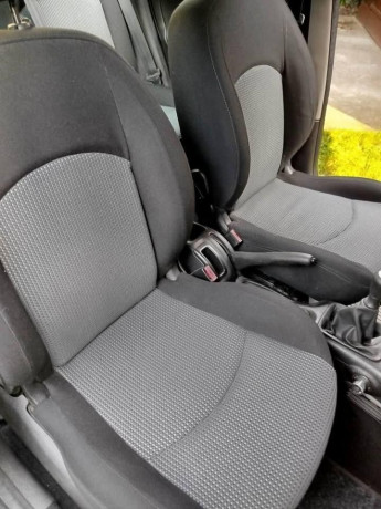 peugeot-206-14-hdi-rok-vyroby-2002-nova-stk-klima-manualna-big-2