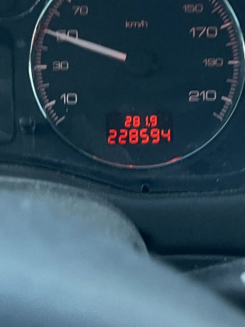 peugeot-307-sw-16-hdi-confort-66kw90hp-m5-big-1