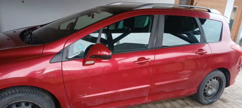 peugeot-308-sw-16-hdi-fap-confort-pack-big-0