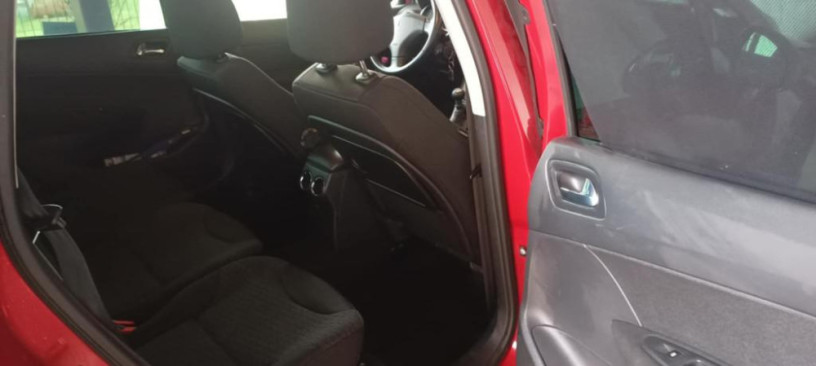 peugeot-308-sw-16-hdi-fap-confort-pack-big-3