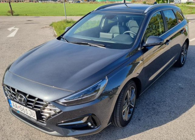 hyundai-i30-cw-kombi-15-t-gdi-mhev-style-dct-panorama-big-0
