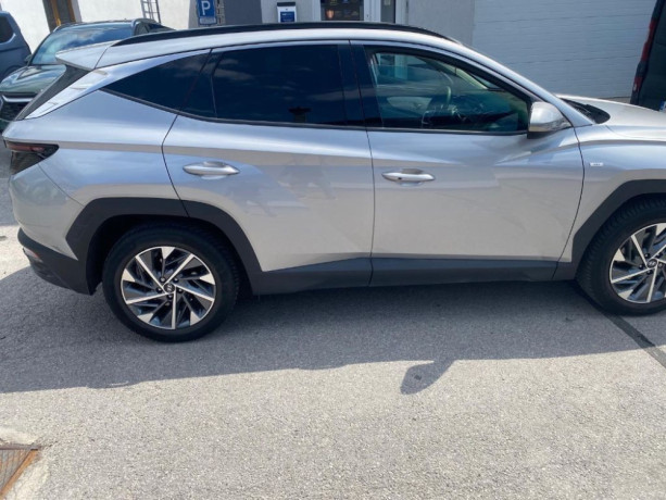 hyundai-tucson-16-t-gdi-mild-hybrid-style-4x4-at-132kw180hp-a7-big-1