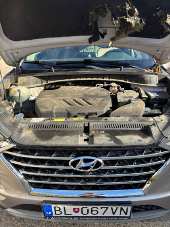 hyundai-tucson-20-crdi-premium-at-4x4-136kw185hp-a8-big-3