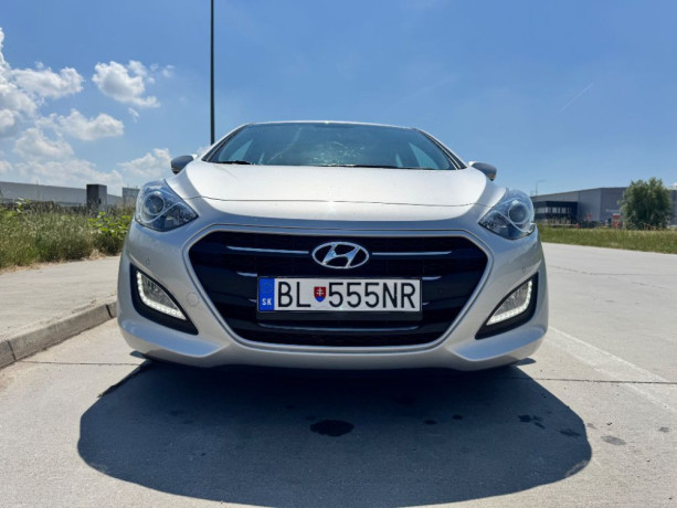hyundai-i30-16i-mpi-dohc-cvvt-family-at-88kw120hp-a6-big-3
