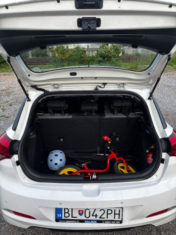 hyundai-i20-active-14-crdi-comfort-66kw90hp-m6-big-3