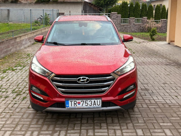 hyundai-tucson-20-crdi-family-4x4-at-100kw136hp-a6-big-1