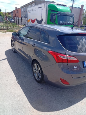 hyundai-i30-cw-i30-kombi-16i-crdi-vgt-go-81kw110hp-m6-big-3