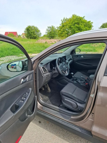 hyundai-tucson-16-crdi-family-100kw-m6-big-3
