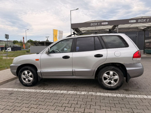 hyundai-santa-fe-4x4-2005-big-2