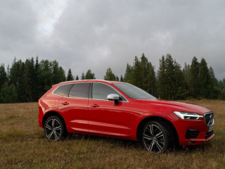 volvo-xc60-t6-r-design-awd-at-228kw310hp-a8