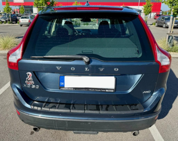 volvo-xc60-24-d-awd-my2010-big-1