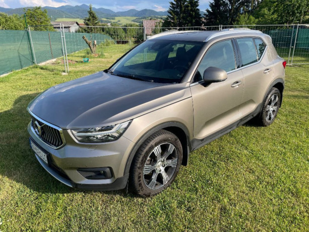volvo-xc40-d3-inscription-at-110kw-150hp-este-v-zaruke-volvo-big-0