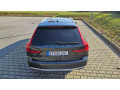 volvo-v90-cross-country-pro-d4-small-2