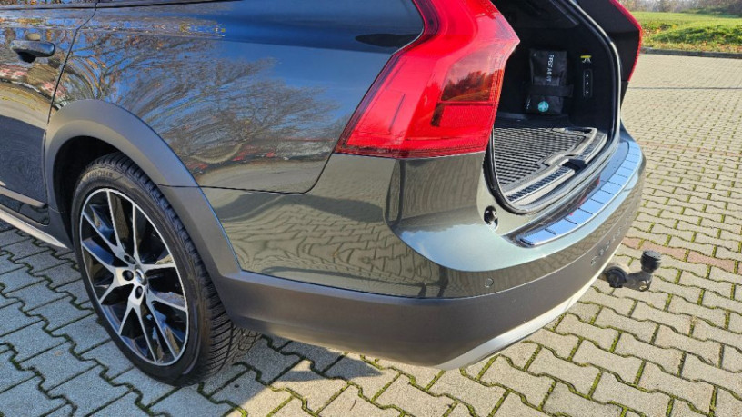 volvo-v90-cross-country-pro-d4-big-3