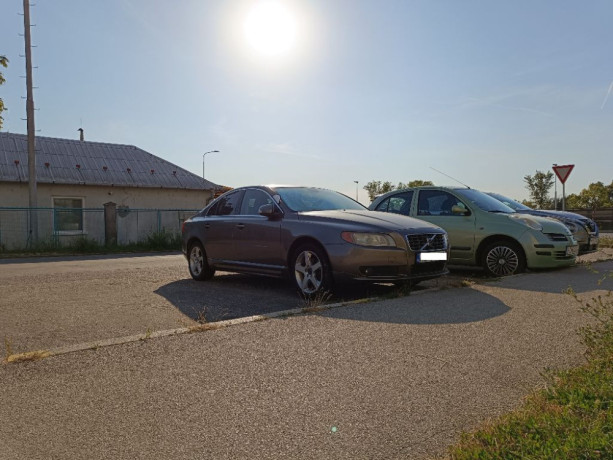 volvo-s80-d5-kinetic-136kw185hp-m6-big-2