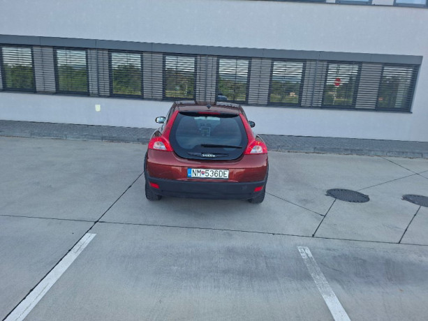 volvo-c30-16-kinetic-74kw100hp-m5-big-2