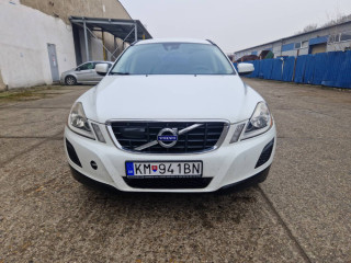 volvo-xc60-24d-awd-120-kw-manual-6