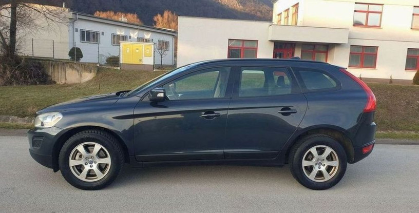 volvo-xc60-xc60-d3-awd-kinetic-120kw163hp-m6-big-2
