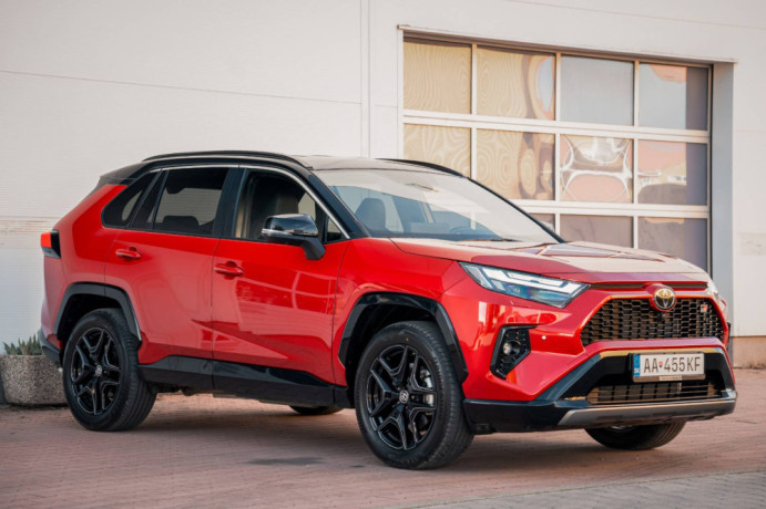 toyota-rav4-25-hybrid-gr-sport-fabricka-zaruka-vyrobcu-big-1
