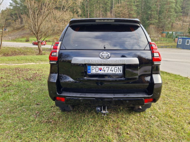 toyota-land-cruiser-big-3