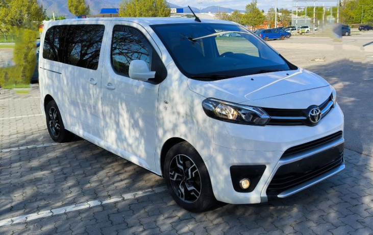 toyota-proace-verso-ponukam-na-predaj-big-2