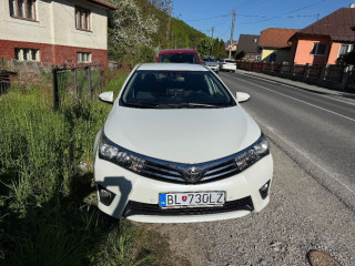 toyota-corolla-16-at