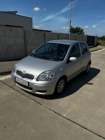 toyota-yaris-13-vvt-i-sol-at-64kw87hp-a4-big-0