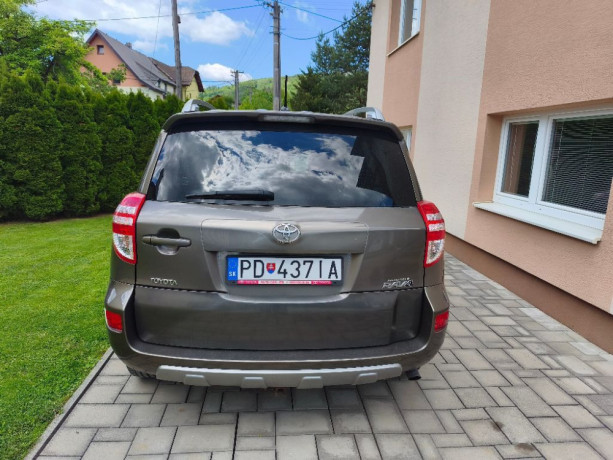 toyota-rav4-predaj-big-0