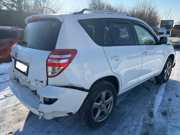 toyota-rav4-big-2