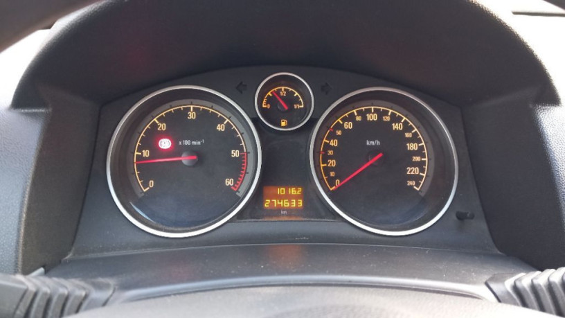 opel-astra-h-19-cdti-big-2
