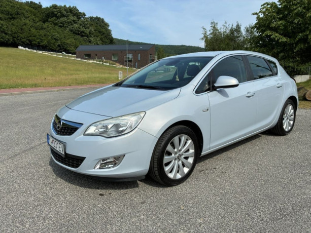 opel-astra-14-turbo-140k-cosmo-103kw140hp-m6-big-0