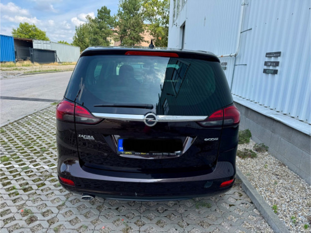 opel-zafira-tourer-20-cdti-170k-cosmo-big-2