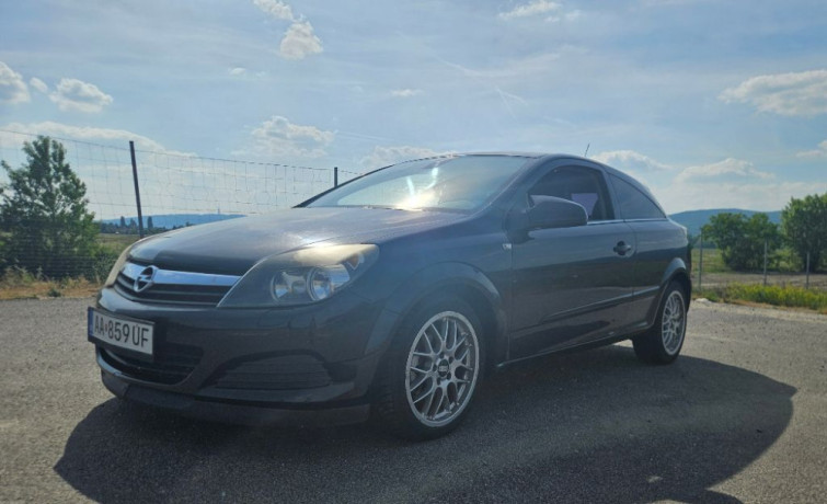 opel-astra-gtc-17-cdti-big-1