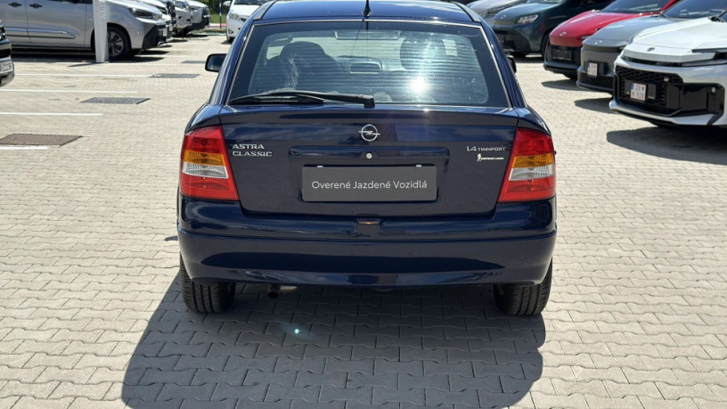 opel-astra-big-2